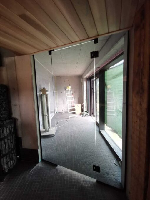 STIKLA DURVIS - SAUNAS UN TVAIKA KABĪŅU INDIVIDUĀLIE RISINĀJUMI - Saunas un tvaika kabīņu individuālie risinājumi - Image 2