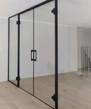 Glass partition walls
